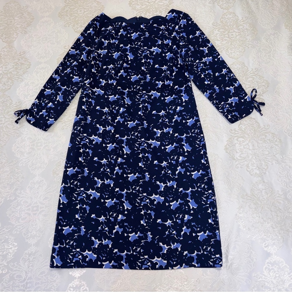 Talbots Floral Print Crepe Shift Dress With Scalloped Neckline Blue Size 2 - Picture 4 of 10